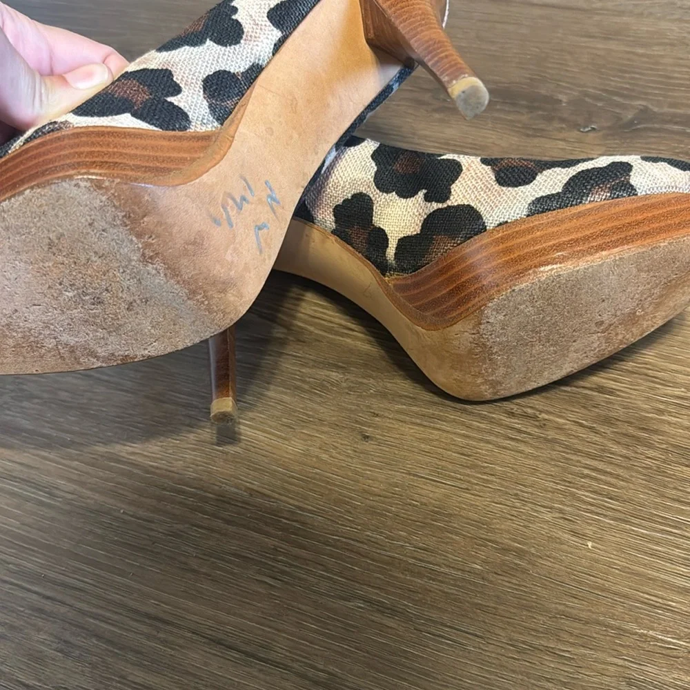 Stuart Weitzman preloved size